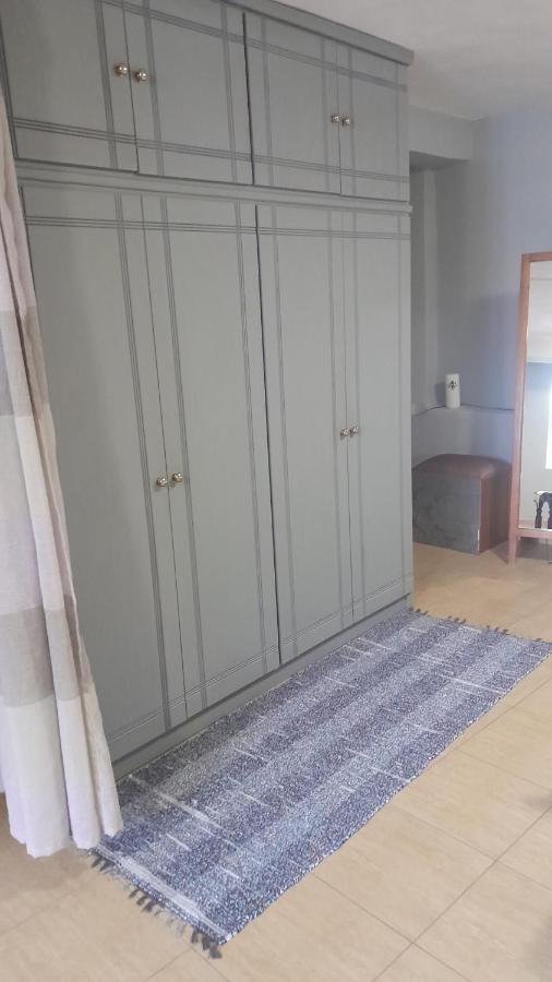 Appartamento George House Leonídion Esterno foto