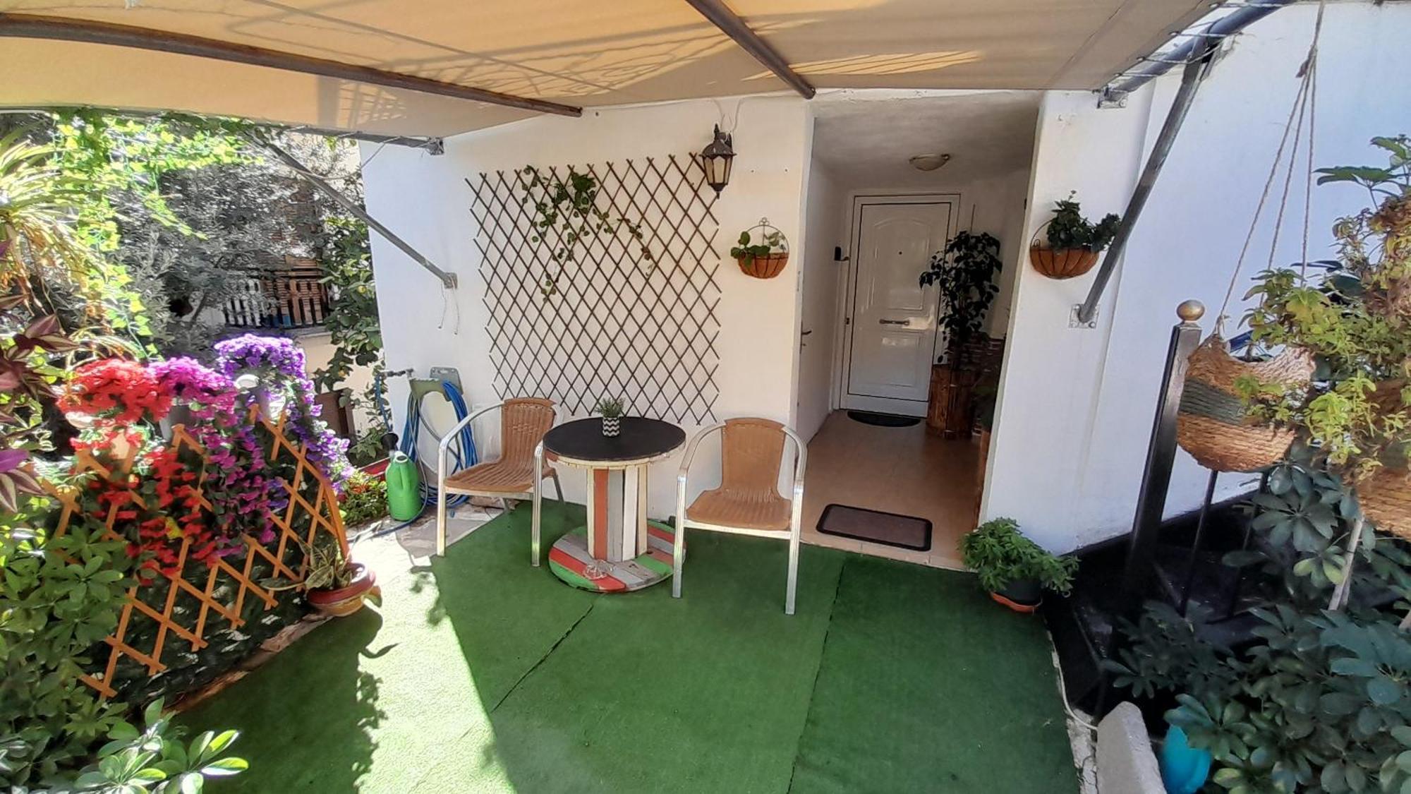 Appartamento George House Leonídion Esterno foto